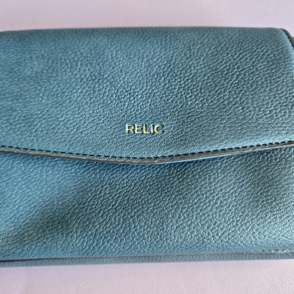 Relic Teal Handbag Purse Wallet Wrislet Women's Minimalist Travel Casual